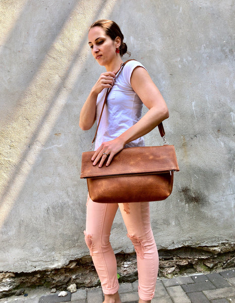 Brown leather tote / Crossbody Clutch bag